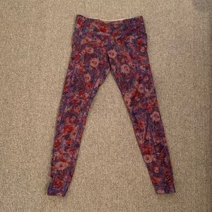 Women’s Floral Lululemon Leggings size 6